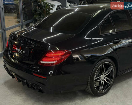 Черный Мерседес Е-Класс, объемом двигателя 3 л и пробегом 113 тыс. км за 38900 $, фото 15 на Automoto.ua