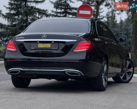 Черный Мерседес Е-Класс, объемом двигателя 1.95 л и пробегом 109 тыс. км за 32900 $, фото 15 на Automoto.ua