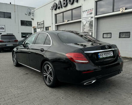 Чорний Мерседес Е-Клас, об'ємом двигуна 1.95 л та пробігом 215 тис. км за 29999 $, фото 5 на Automoto.ua