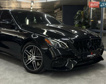 Черный Мерседес Е-Класс, объемом двигателя 3 л и пробегом 113 тыс. км за 38900 $, фото 3 на Automoto.ua