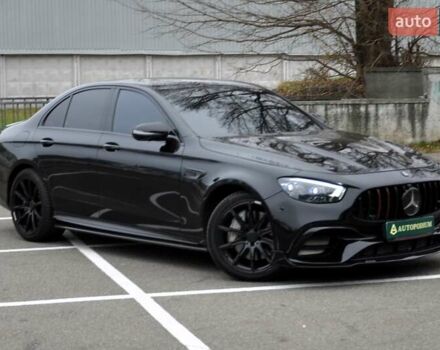 Черный Мерседес Е-Класс, объемом двигателя 3 л и пробегом 113 тыс. км за 52999 $, фото 1 на Automoto.ua