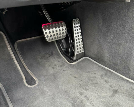 Чорний Мерседес Е-Клас, об'ємом двигуна 1.95 л та пробігом 215 тис. км за 29999 $, фото 15 на Automoto.ua