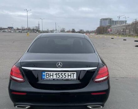 Чорний Мерседес Е-Клас, об'ємом двигуна 1.99 л та пробігом 64 тис. км за 34500 $, фото 2 на Automoto.ua