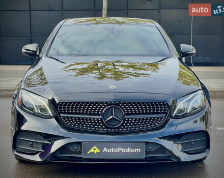 Черный Мерседес Е-Класс, объемом двигателя 1.99 л и пробегом 95 тыс. км за 31700 $, фото 5 на Automoto.ua