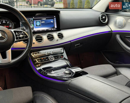 Чорний Мерседес Е-Клас, об'ємом двигуна 2 л та пробігом 204 тис. км за 31500 $, фото 37 на Automoto.ua