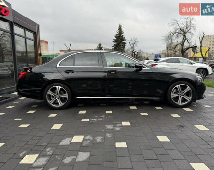 Чорний Мерседес Е-Клас, об'ємом двигуна 2 л та пробігом 204 тис. км за 31500 $, фото 6 на Automoto.ua