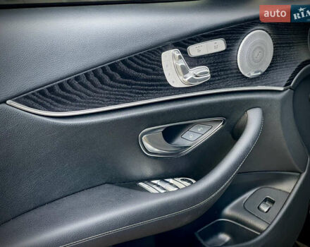 Черный Мерседес Е-Класс, объемом двигателя 1.99 л и пробегом 95 тыс. км за 31700 $, фото 17 на Automoto.ua