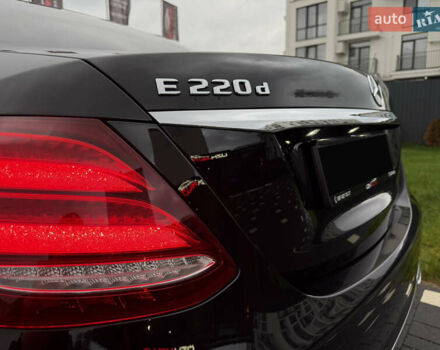 Чорний Мерседес Е-Клас, об'ємом двигуна 2 л та пробігом 204 тис. км за 31500 $, фото 18 на Automoto.ua