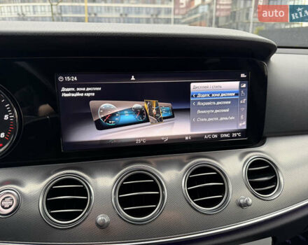 Чорний Мерседес Е-Клас, об'ємом двигуна 2 л та пробігом 204 тис. км за 31500 $, фото 63 на Automoto.ua