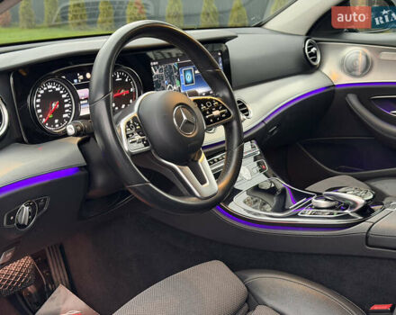 Чорний Мерседес Е-Клас, об'ємом двигуна 2 л та пробігом 204 тис. км за 31500 $, фото 23 на Automoto.ua