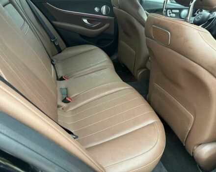 Черный Мерседес Е-Класс, объемом двигателя 2 л и пробегом 39 тыс. км за 7000 $, фото 5 на Automoto.ua