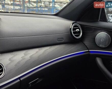 Чорний Мерседес Е-Клас, об'ємом двигуна 3 л та пробігом 43 тис. км за 45000 $, фото 31 на Automoto.ua