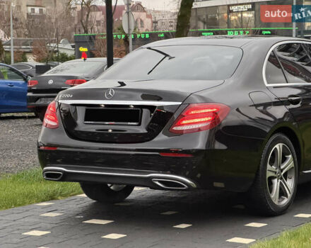 Чорний Мерседес Е-Клас, об'ємом двигуна 2 л та пробігом 204 тис. км за 31500 $, фото 17 на Automoto.ua