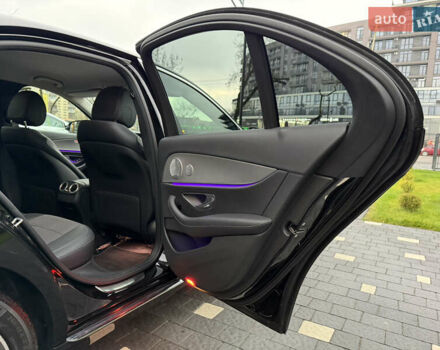 Чорний Мерседес Е-Клас, об'ємом двигуна 2 л та пробігом 204 тис. км за 31500 $, фото 32 на Automoto.ua