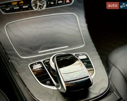 Черный Мерседес Е-Класс, объемом двигателя 1.99 л и пробегом 95 тыс. км за 31700 $, фото 34 на Automoto.ua