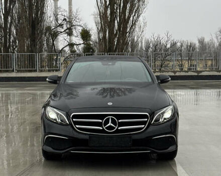 Чорний Мерседес Е-Клас, об'ємом двигуна 2 л та пробігом 67 тис. км за 39000 $, фото 8 на Automoto.ua