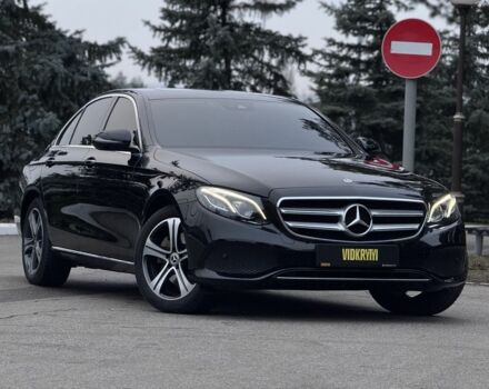 Чорний Мерседес Е-Клас, об'ємом двигуна 2 л та пробігом 109 тис. км за 32900 $, фото 4 на Automoto.ua