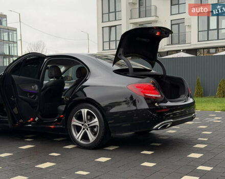 Чорний Мерседес Е-Клас, об'ємом двигуна 2 л та пробігом 204 тис. км за 31500 $, фото 68 на Automoto.ua