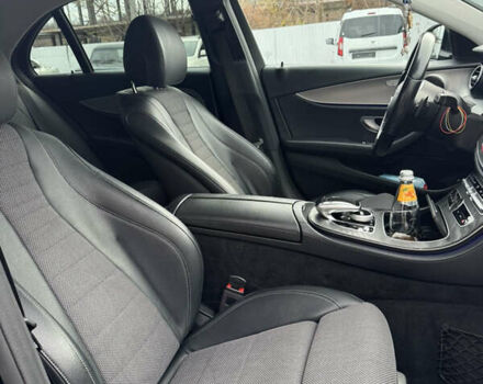 Чорний Мерседес Е-Клас, об'ємом двигуна 1.95 л та пробігом 215 тис. км за 29999 $, фото 16 на Automoto.ua