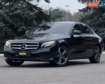 Черный Мерседес Е-Класс, объемом двигателя 1.95 л и пробегом 109 тыс. км за 32900 $, фото 1 на Automoto.ua