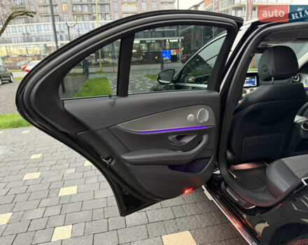 Чорний Мерседес Е-Клас, об'ємом двигуна 2 л та пробігом 204 тис. км за 31500 $, фото 29 на Automoto.ua