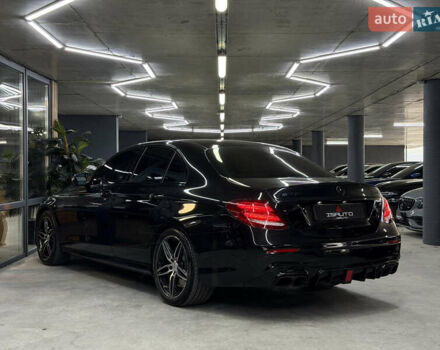 Черный Мерседес Е-Класс, объемом двигателя 3 л и пробегом 113 тыс. км за 38900 $, фото 10 на Automoto.ua