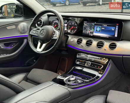 Чорний Мерседес Е-Клас, об'ємом двигуна 2 л та пробігом 204 тис. км за 31500 $, фото 40 на Automoto.ua