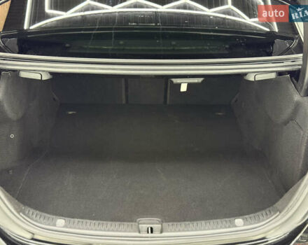 Черный Мерседес Е-Класс, объемом двигателя 1.95 л и пробегом 150 тыс. км за 47777 $, фото 56 на Automoto.ua