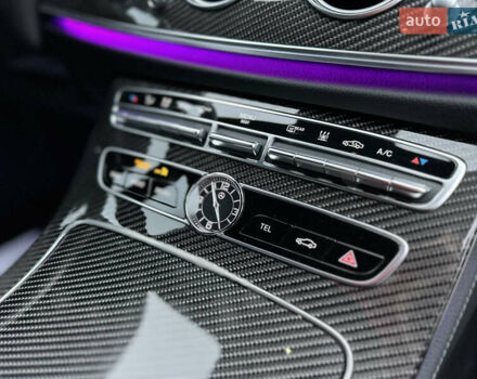 Чорний Мерседес Е-Клас, об'ємом двигуна 1.95 л та пробігом 112 тис. км за 38400 $, фото 51 на Automoto.ua