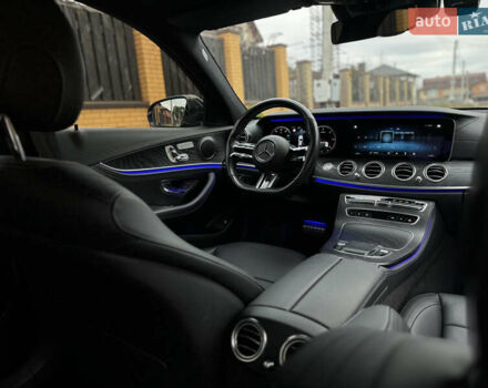 Черный Мерседес Е-Класс, объемом двигателя 2 л и пробегом 78 тыс. км за 50000 $, фото 66 на Automoto.ua