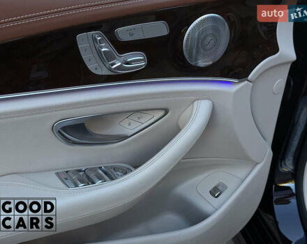 Черный Мерседес Е-Класс, объемом двигателя 1.99 л и пробегом 54 тыс. км за 50000 $, фото 18 на Automoto.ua