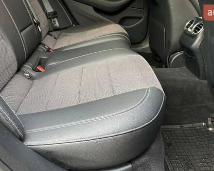 Чорний Мерседес Е-Клас, об'ємом двигуна 1.95 л та пробігом 151 тис. км за 48000 $, фото 33 на Automoto.ua