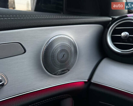 Черный Мерседес Е-Класс, объемом двигателя 1.95 л и пробегом 70 тыс. км за 66500 $, фото 70 на Automoto.ua