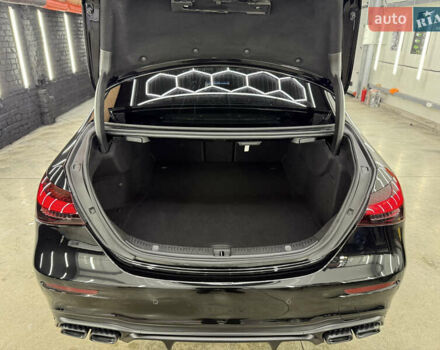 Черный Мерседес Е-Класс, объемом двигателя 1.95 л и пробегом 150 тыс. км за 47777 $, фото 55 на Automoto.ua