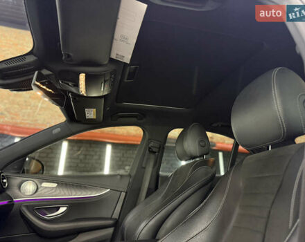 Черный Мерседес Е-Класс, объемом двигателя 1.95 л и пробегом 150 тыс. км за 47777 $, фото 67 на Automoto.ua