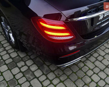 Чорний Мерседес Е-Клас, об'ємом двигуна 1.6 л та пробігом 54 тис. км за 37500 $, фото 11 на Automoto.ua