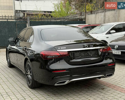 Чорний Мерседес Е-Клас, об'ємом двигуна 2 л та пробігом 99 тис. км за 49500 $, фото 3 на Automoto.ua