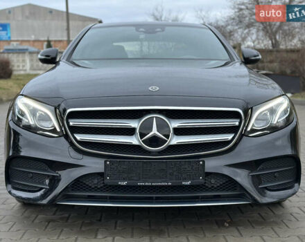 Чорний Мерседес Е-Клас, об'ємом двигуна 1.95 л та пробігом 112 тис. км за 38400 $, фото 3 на Automoto.ua