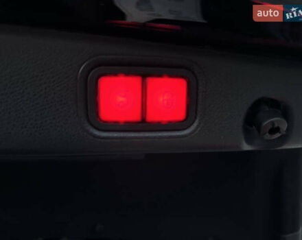 Черный Мерседес Е-Класс, объемом двигателя 1.95 л и пробегом 70 тыс. км за 66500 $, фото 118 на Automoto.ua