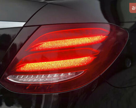 Чорний Мерседес Е-Клас, об'ємом двигуна 1.6 л та пробігом 54 тис. км за 37500 $, фото 17 на Automoto.ua