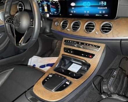 Чорний Мерседес Е-Клас, об'ємом двигуна 2 л та пробігом 92 тис. км за 36500 $, фото 7 на Automoto.ua