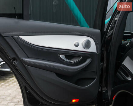 Чорний Мерседес Е-Клас, об'ємом двигуна 1.95 л та пробігом 75 тис. км за 66500 $, фото 28 на Automoto.ua