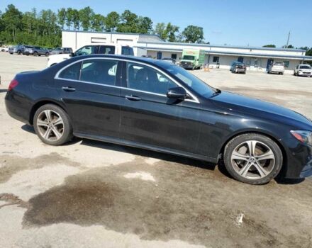 Черный Мерседес Е-Класс, объемом двигателя 0 л и пробегом 107 тыс. км за 7100 $, фото 1 на Automoto.ua