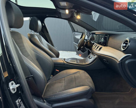 Черный Мерседес Е-Класс, объемом двигателя 1.95 л и пробегом 70 тыс. км за 66500 $, фото 100 на Automoto.ua