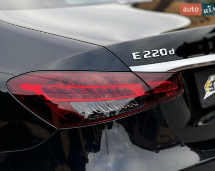 Черный Мерседес Е-Класс, объемом двигателя 2 л и пробегом 78 тыс. км за 50000 $, фото 12 на Automoto.ua