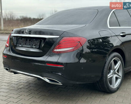 Чорний Мерседес Е-Клас, об'ємом двигуна 1.95 л та пробігом 112 тис. км за 38400 $, фото 13 на Automoto.ua