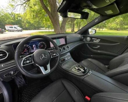 Черный Мерседес Е-Класс, объемом двигателя 3 л и пробегом 34 тыс. км за 14300 $, фото 7 на Automoto.ua