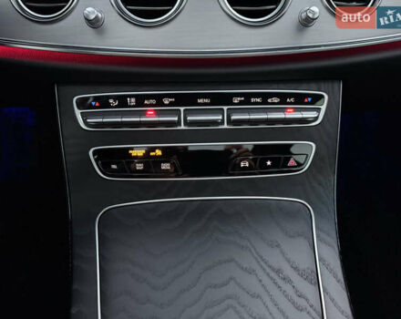 Черный Мерседес Е-Класс, объемом двигателя 1.95 л и пробегом 70 тыс. км за 66500 $, фото 53 на Automoto.ua