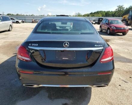 Черный Мерседес Е-Класс, объемом двигателя 0 л и пробегом 107 тыс. км за 7100 $, фото 5 на Automoto.ua
