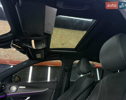 Черный Мерседес Е-Класс, объемом двигателя 1.95 л и пробегом 150 тыс. км за 47777 $, фото 68 на Automoto.ua